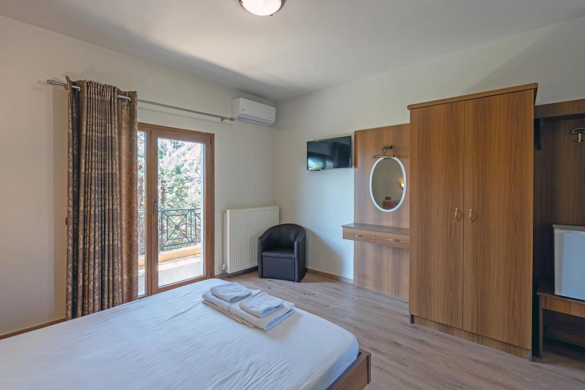 Hotel Agistro Ángistron Extérieur photo
